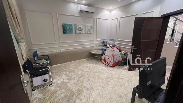 فيلا للبيع في شارع أحمد بن بكر بن بقية, حي العارض, مدينة الرياض, منطقة الرياض صورة 4