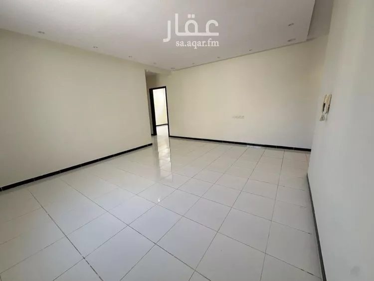 شقة للبيع في شارع محمد بن عبدالواحد الطبري, حي الرمال, مدينة الرياض, منطقة الرياض صورة 4