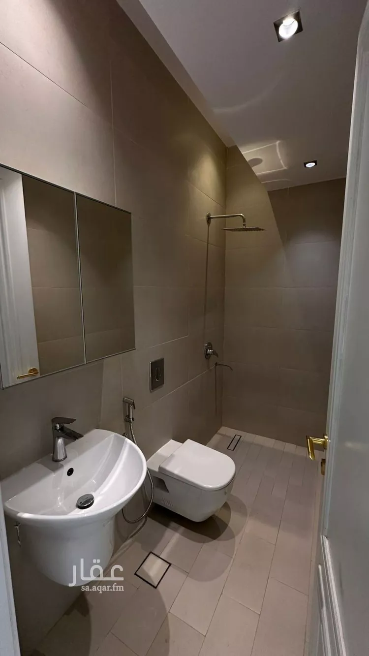 شقة للإيجار في شارع رقم 15, حي الملقا, مدينة الرياض, منطقة الرياض صورة 3