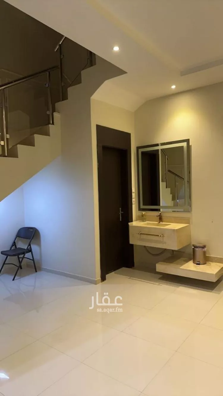 فيلا للبيع في شارع الحافظ أبي المعمر, حي العارض, مدينة الرياض, منطقة الرياض صورة 2