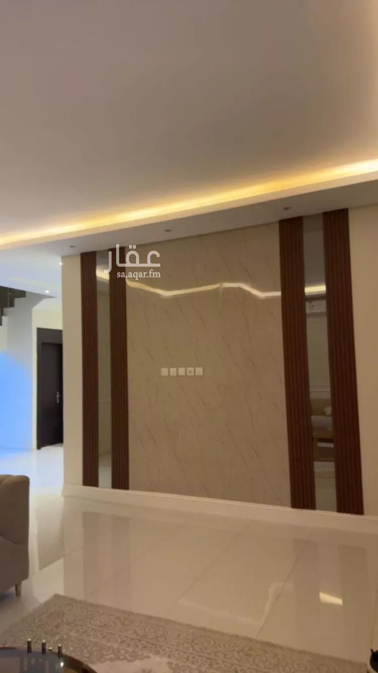 فيلا للبيع في شارع الحافظ أبي المعمر, حي العارض, مدينة الرياض, منطقة الرياض صورة 3