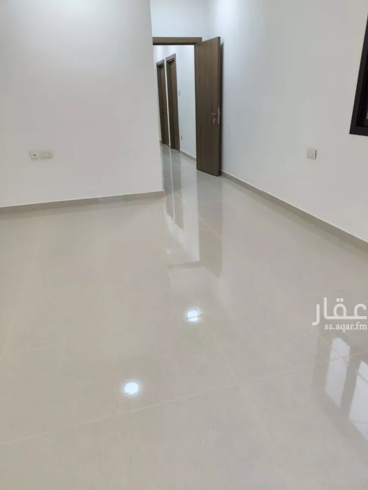 فيلا للإيجار في شارع العزيزية الفرعي, حي العزيزية, مدينة الرياض, منطقة الرياض صورة 3