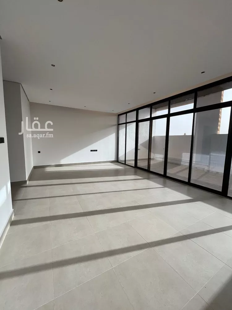 دور للبيع في شارع الحدائق ، حي النفل ، الرياض ، منطقة الرياض صورة 4