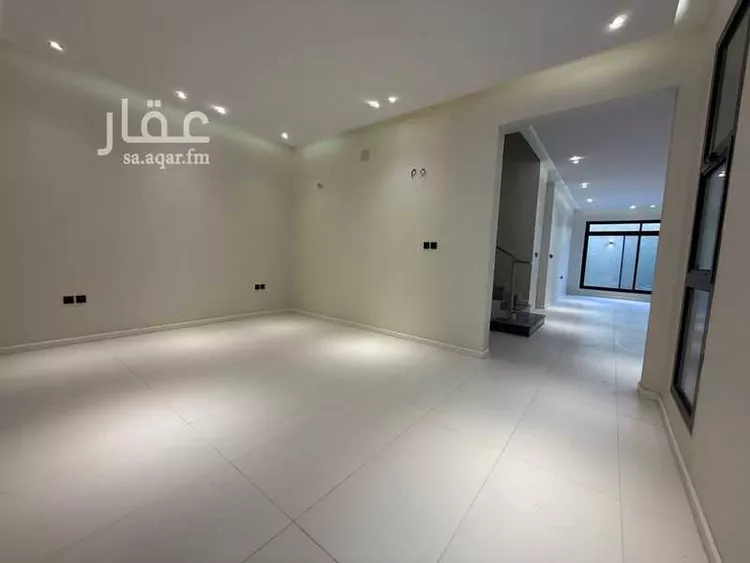 فيلا للبيع في شارع ابن أبي الفخار, حي عكاظ, مدينة الرياض, منطقة الرياض صورة 5