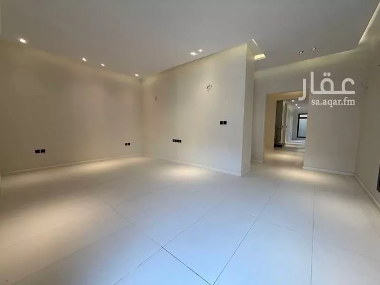فيلا للبيع في شارع ابن أبي الفخار, حي عكاظ, مدينة الرياض, منطقة الرياض صورة 3