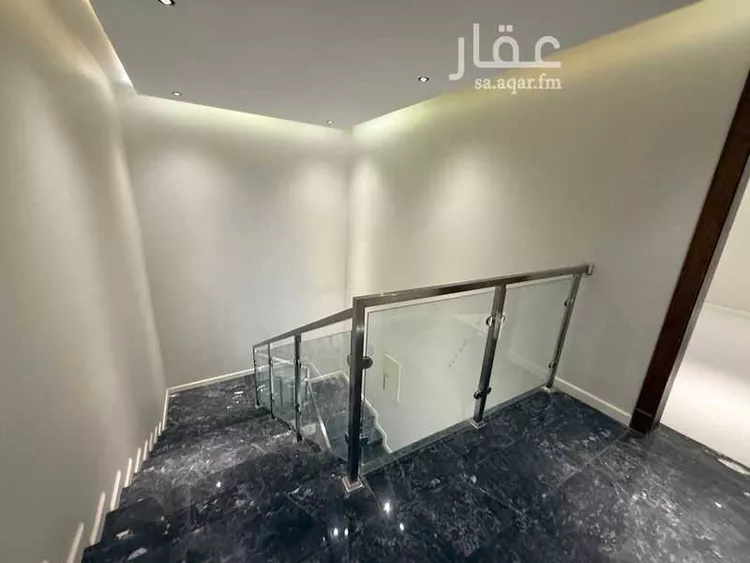 فيلا للبيع في شارع ابن أبي الفخار, حي عكاظ, مدينة الرياض, منطقة الرياض 18