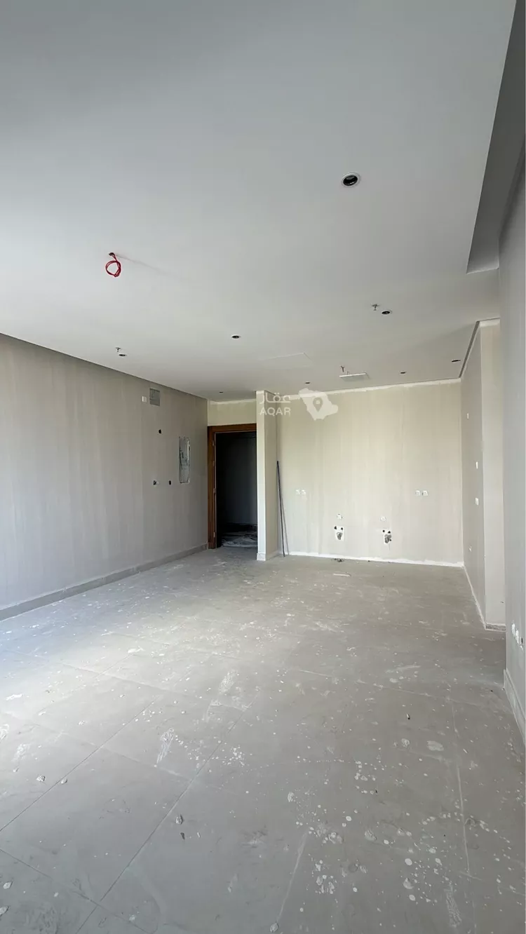 عمارة للبيع في شارع أم رومان, حي الضباط, مدينة الرياض, منطقة الرياض 10