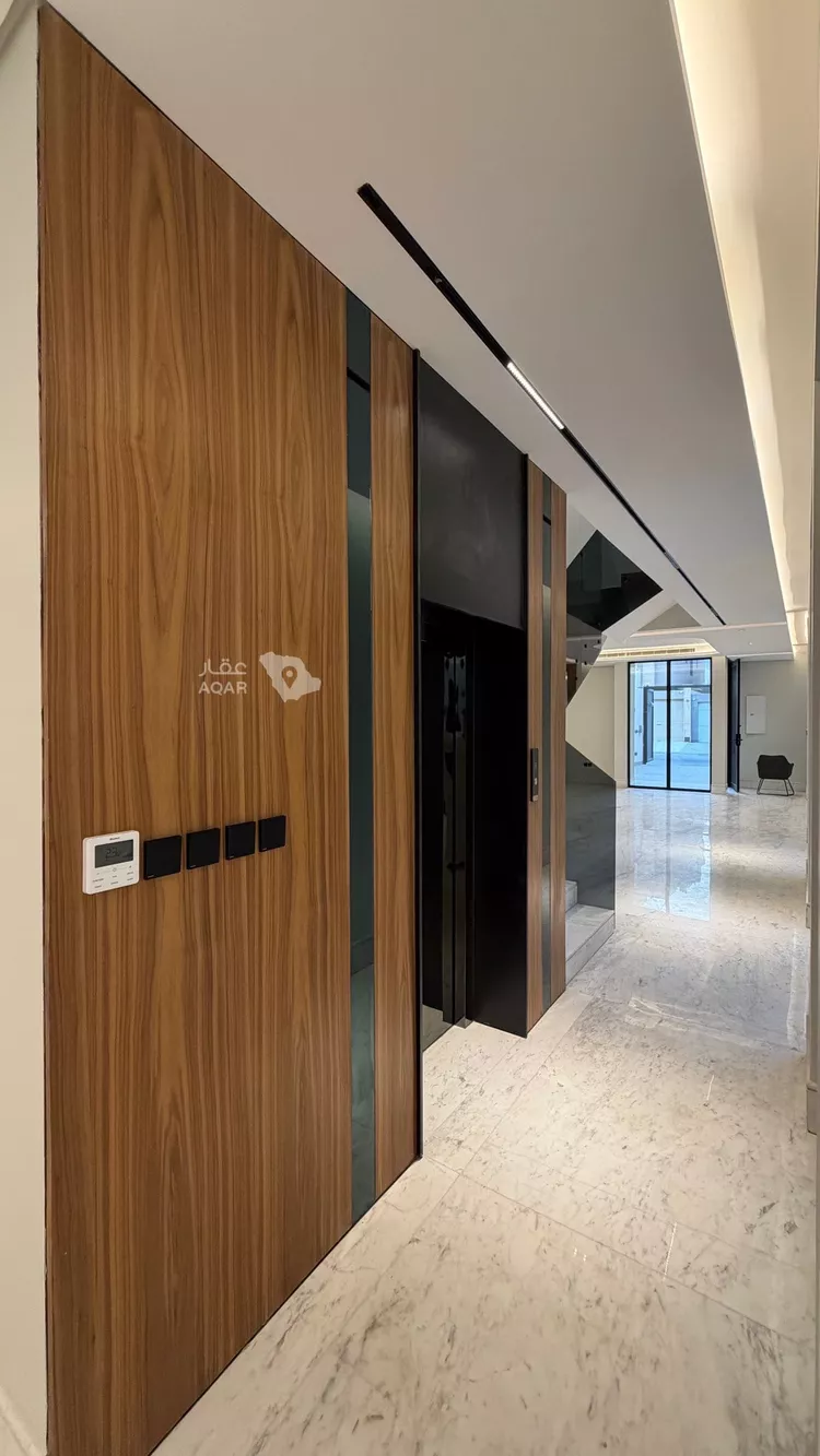 فيلا للبيع في شارع رقم 372, حي الملقا, مدينة الرياض, منطقة الرياض 8