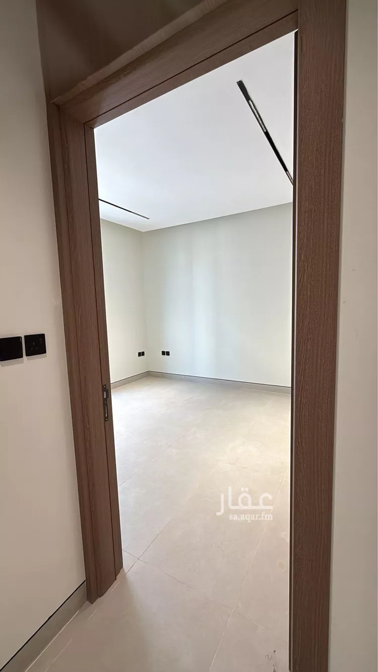 Floor for Sale in Riyadh Al Wadi 6