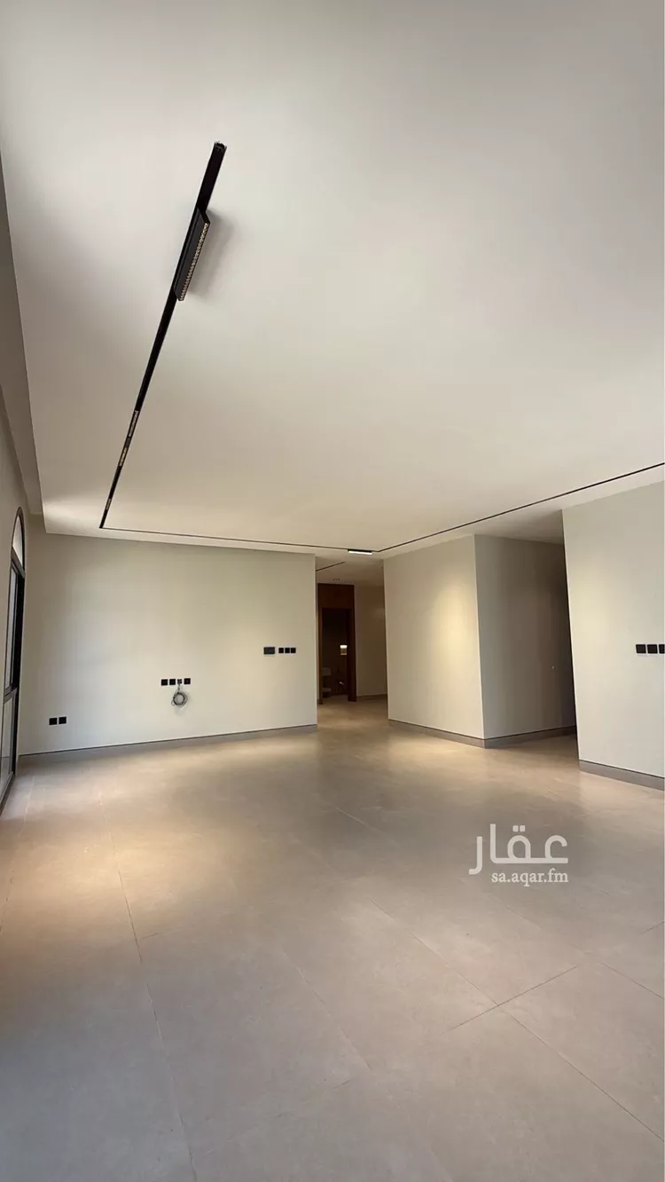 دور للبيع في شارع اللدايد, حي الوادي, مدينة الرياض, منطقة الرياض 7