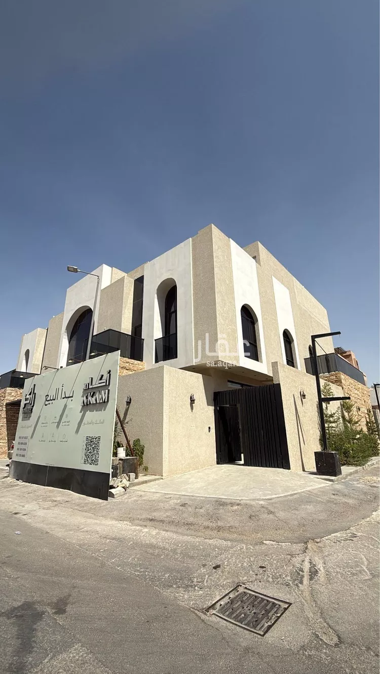 دور للبيع في شارع اللدايد, حي الوادي, مدينة الرياض, منطقة الرياض