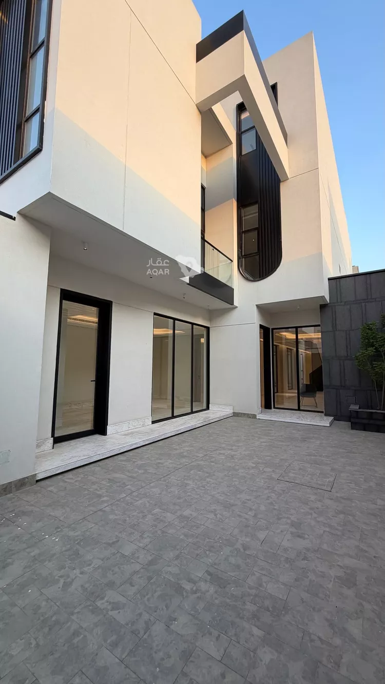 فيلا للبيع في شارع رقم 372, حي الملقا, مدينة الرياض, منطقة الرياض 3
