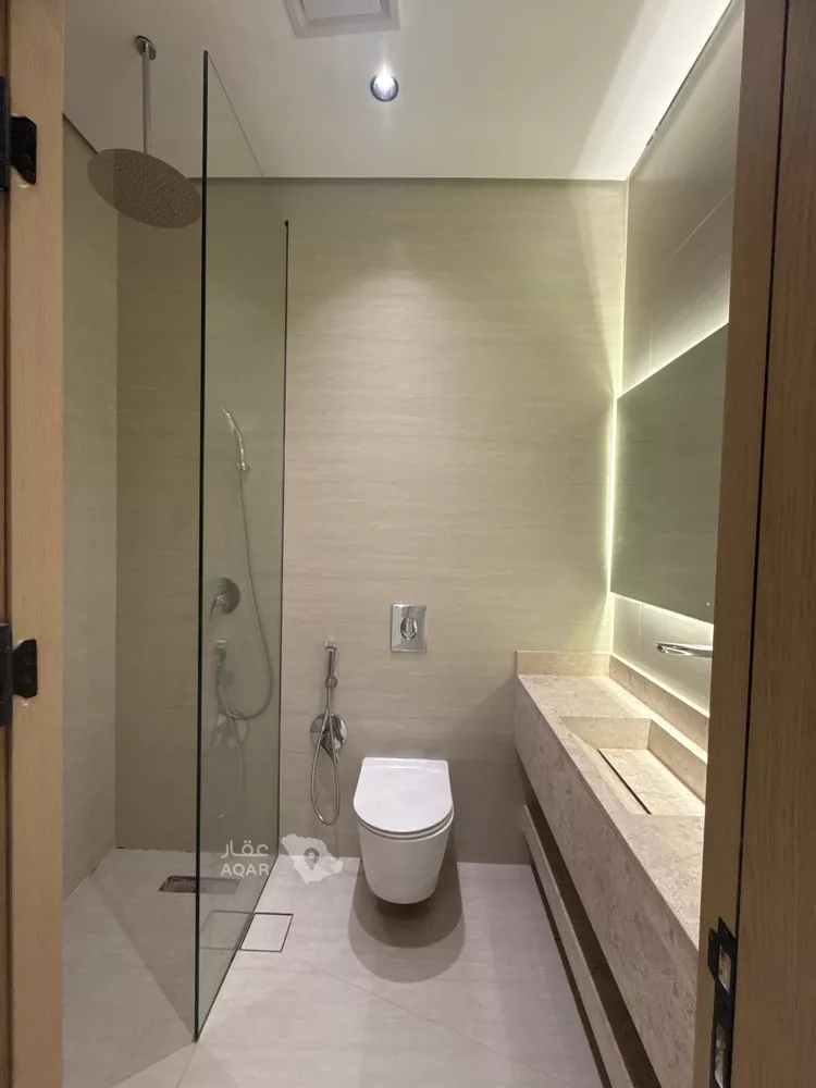 Floor for Sale in Riyadh Al Arid 11