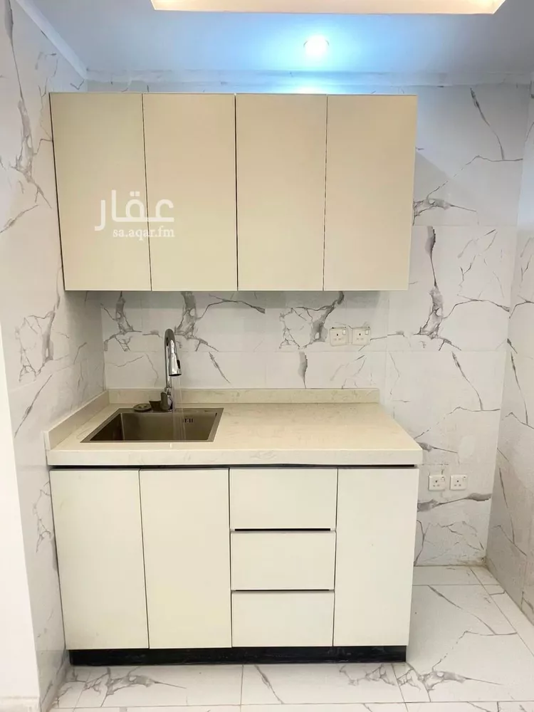 شقة للإيجار في شارع حمام الانف, حي الملقا, مدينة الرياض, منطقة الرياض صورة 2