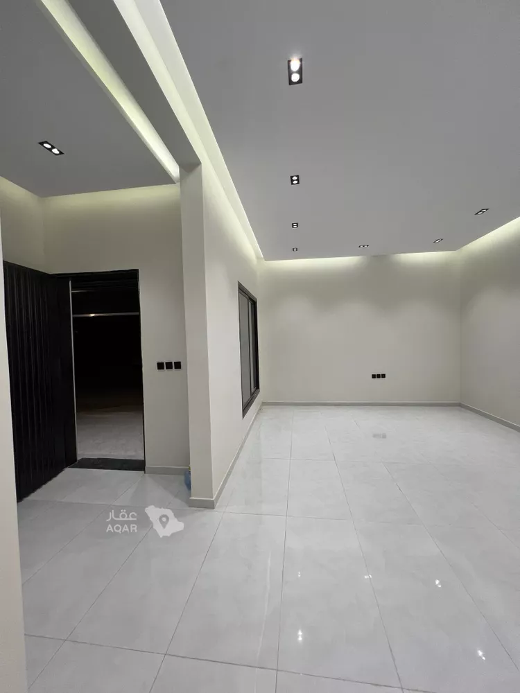 Floor for Rent in Riyadh Ash Sharq 7