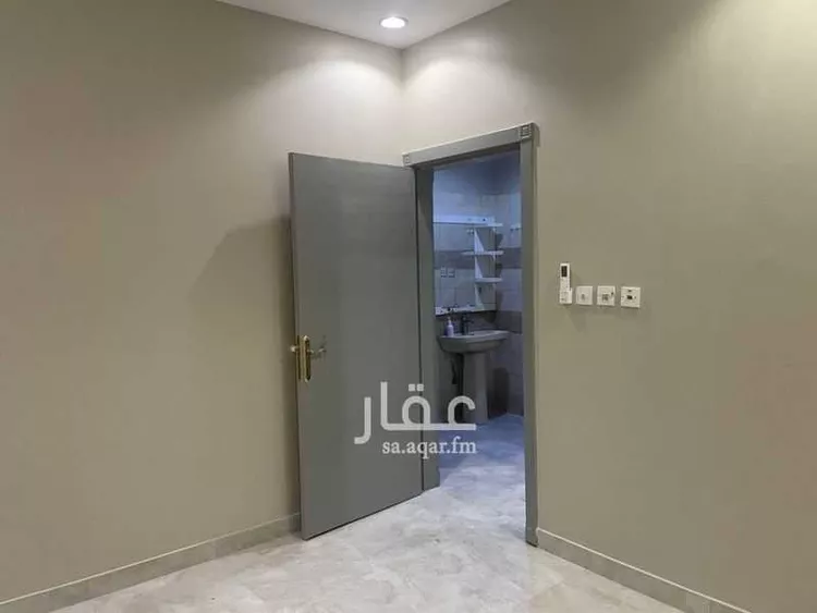 شقة للإيجار في شارع عبدالله بن الزبير, حي العريجاء الغربي, مدينة الرياض, منطقة الرياض صورة 3