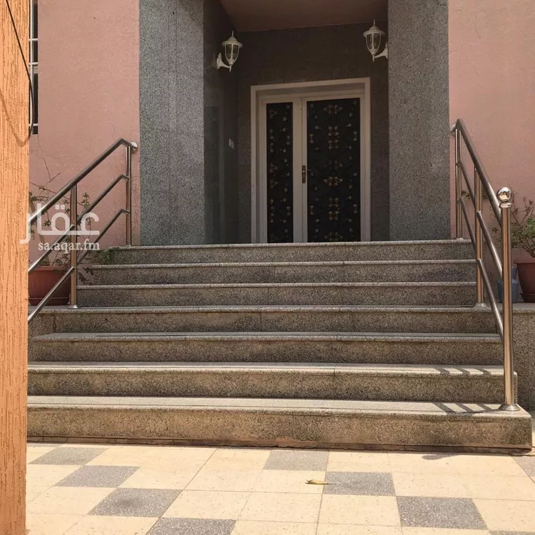 فيلا للبيع في شارع سدير, حي شبرا, مدينة الرياض, منطقة الرياض صورة 2