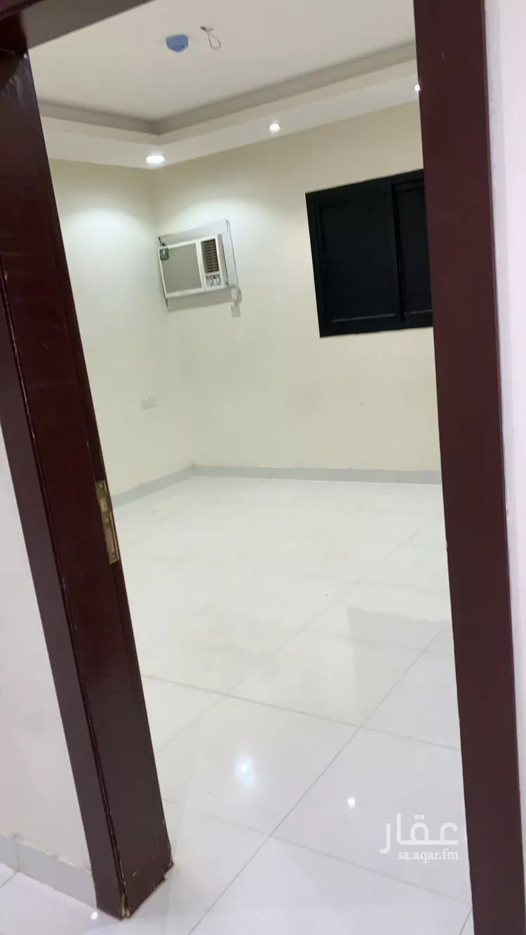 شقة للإيجار في شارع خديجة بنت خويلد, حي العريجاء الغربي, مدينة الرياض, منطقة الرياض 6