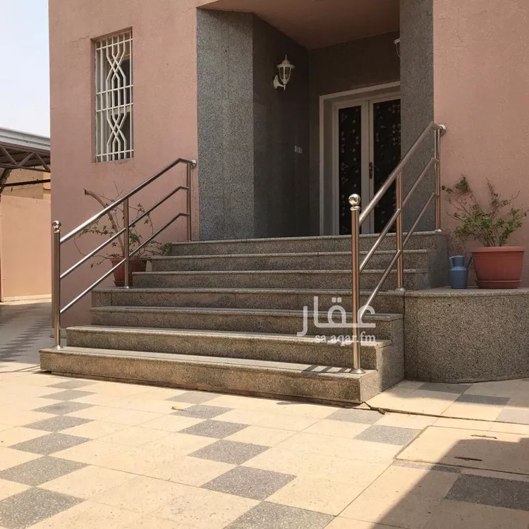 فيلا للبيع في شارع سدير, حي شبرا, مدينة الرياض, منطقة الرياض 8