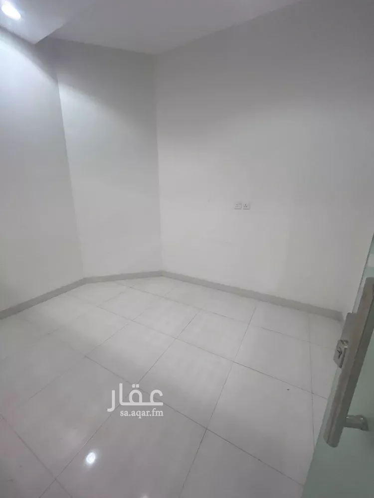 Commercial Office for Rent in Riyadh Al Uraija Al Gharbiyah