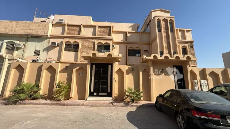 فيلا للبيع في شارع أم أيمن المحدثة, حي العريجاء الغربي, مدينة الرياض, منطقة الرياض