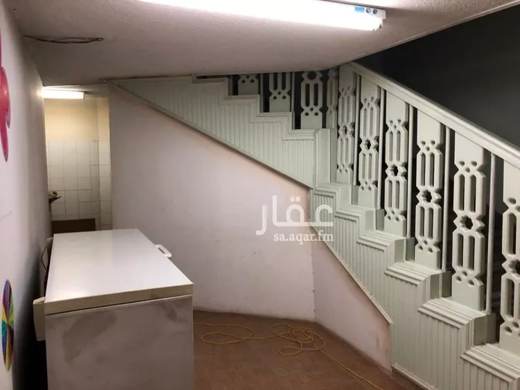 فيلا للبيع في شارع سدير, حي شبرا, مدينة الرياض, منطقة الرياض 11
