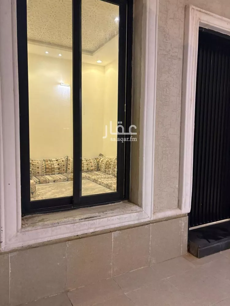 فيلا للبيع في شارع تميم الداري, حي شبرا, مدينة الرياض, منطقة الرياض 6