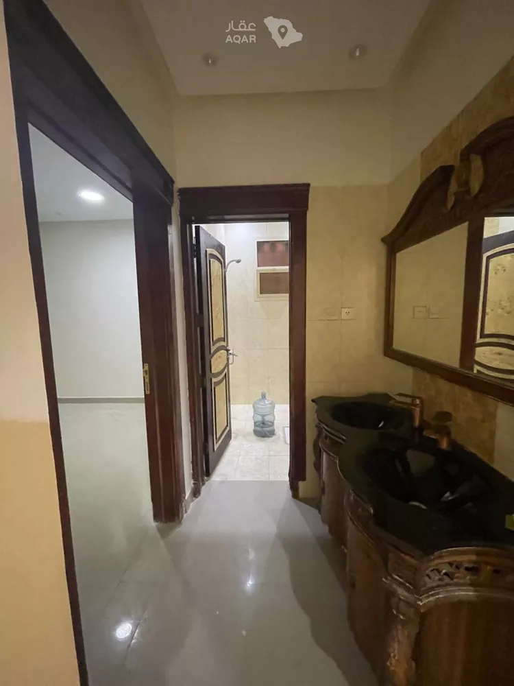 فيلا للبيع في شارع المقدام, حي الحزم, مدينة الرياض, منطقة الرياض 13