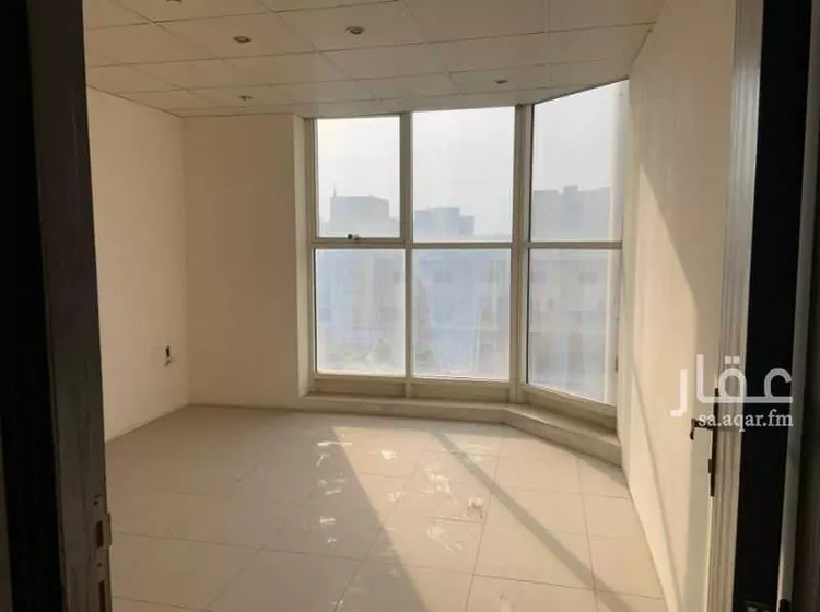 مكتب تجاري للإيجار في شارع الثامن والعشرون, حي البادية, مدينة الدمام, المنطقة الشرقية صورة 2