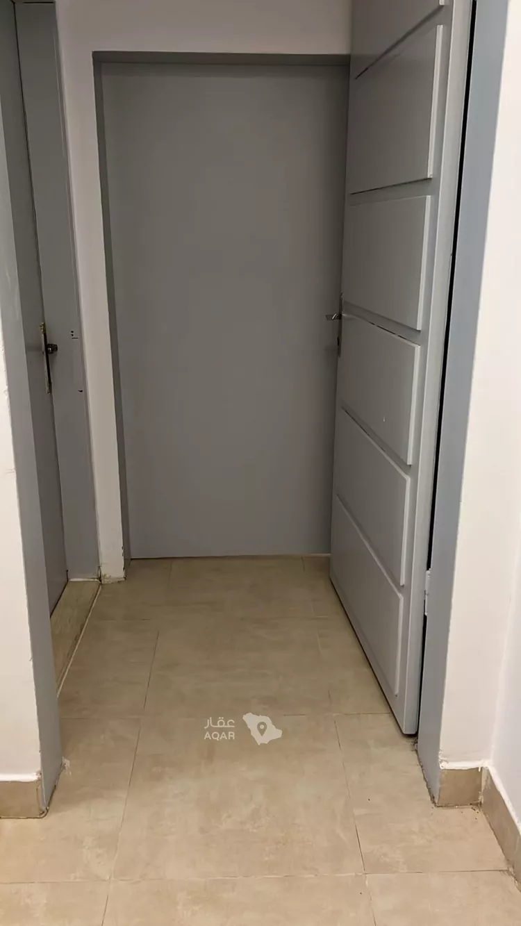 شقة للإيجار في شارع أبي الصفاء الحسيني, حي بدر, مدينة الرياض, منطقة الرياض 3
