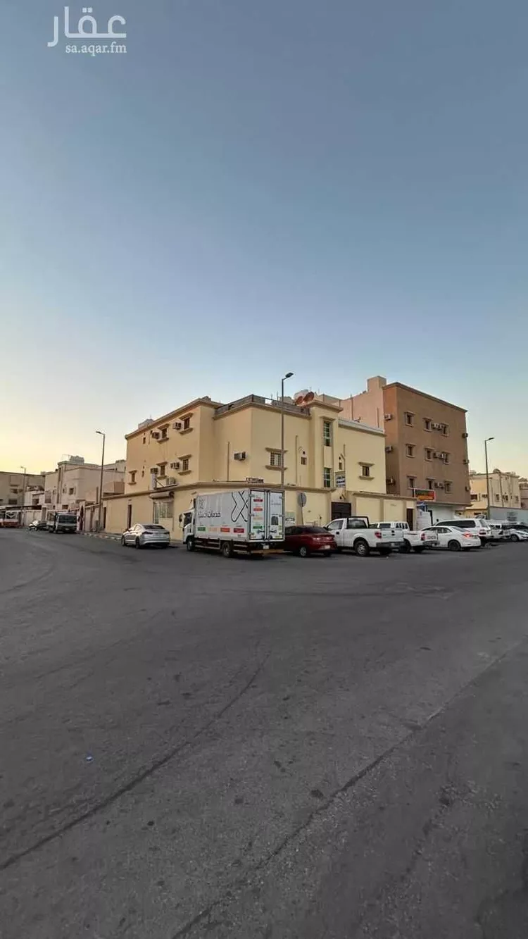 عمارة للإيجار في شارع وادى فاطمه, حي الضباب, مدينة الدمام, المنطقة الشرقية صورة 4