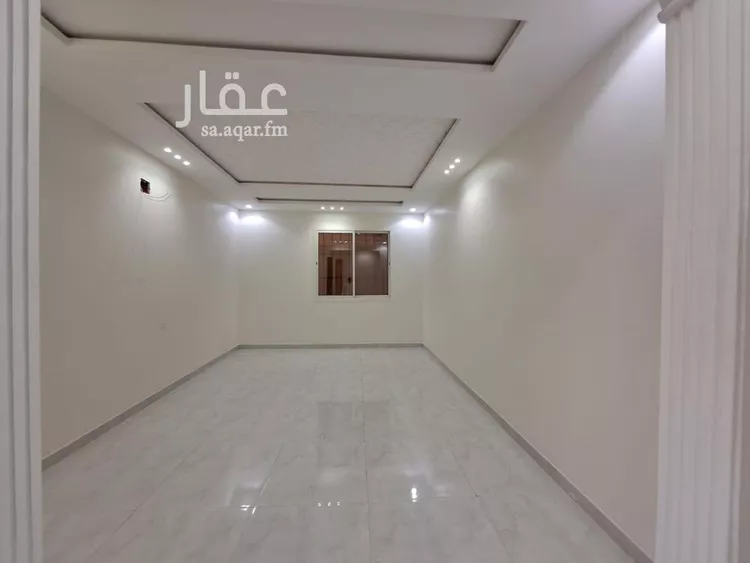 فيلا للإيجار في شارع خارجة بن سعيد, حي الرمال, مدينة الرياض, منطقة الرياض صورة 2