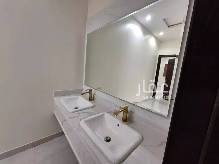 فيلا للإيجار في شارع خارجة بن سعيد, حي الرمال, مدينة الرياض, منطقة الرياض صورة 4