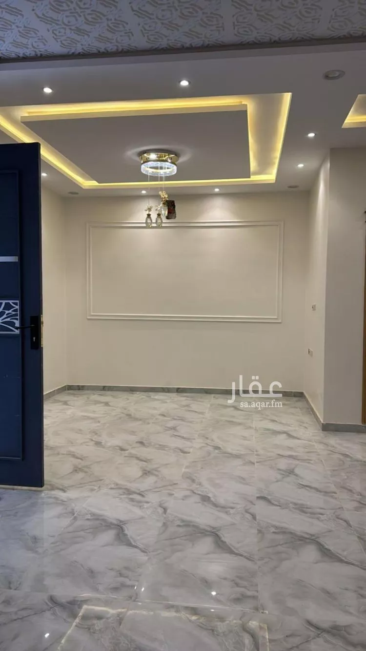 فيلا للإيجار في شارع خارجة بن سعيد, حي الرمال, مدينة الرياض, منطقة الرياض