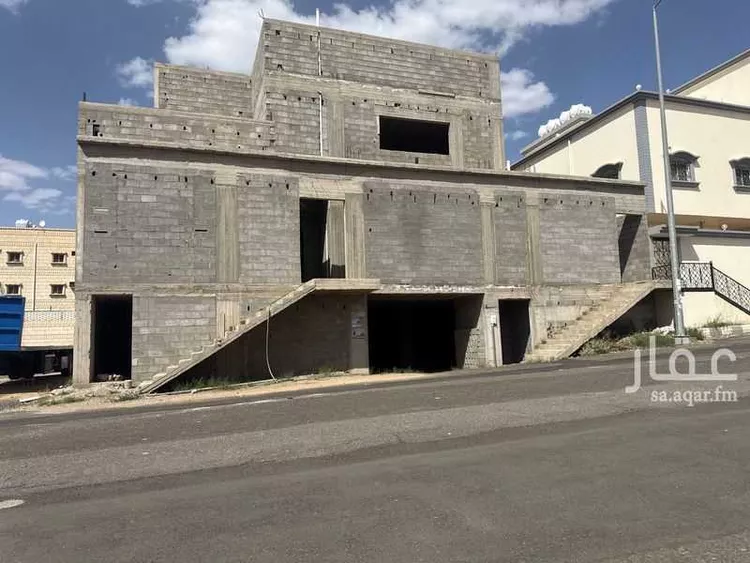 عمارة للبيع في شارع عبدالرحمن ابن محمد ابن قاسم, حي نشوان, مدينة خميس مشيط, منطقة عسير