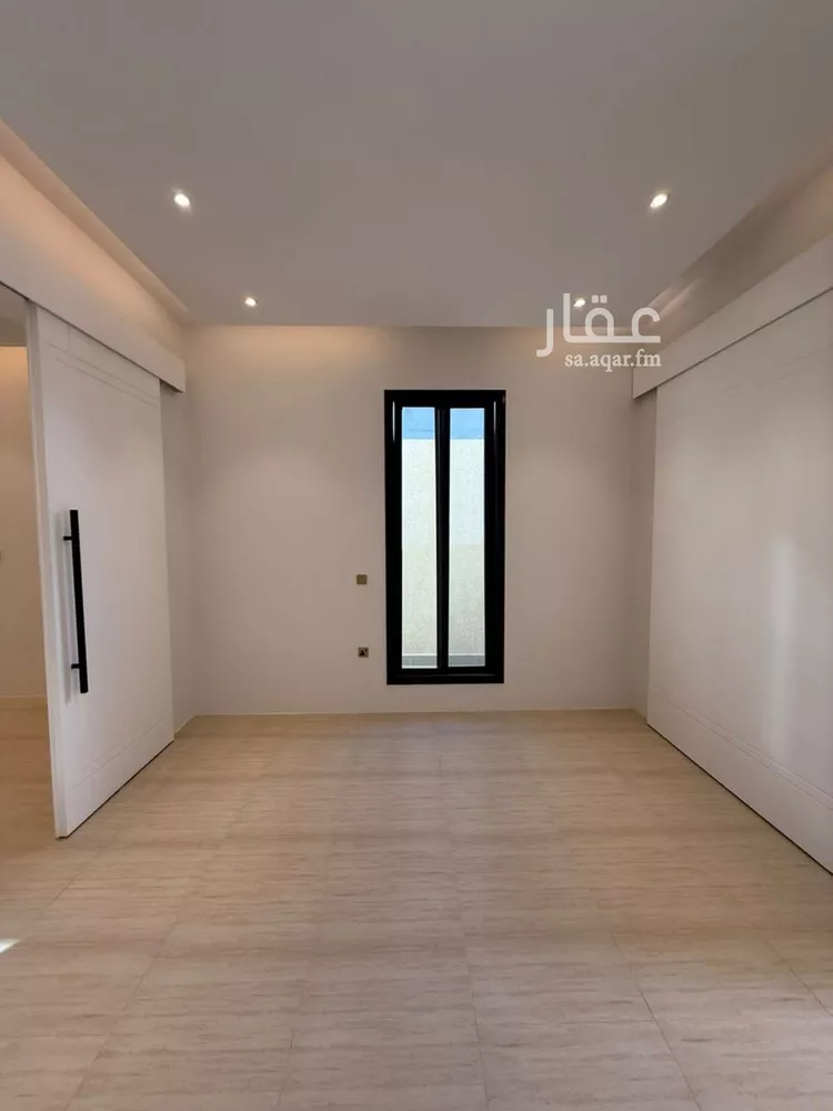 فيلا للبيع في شارع خالد بن معمر, حي العارض, مدينة الرياض, منطقة الرياض
