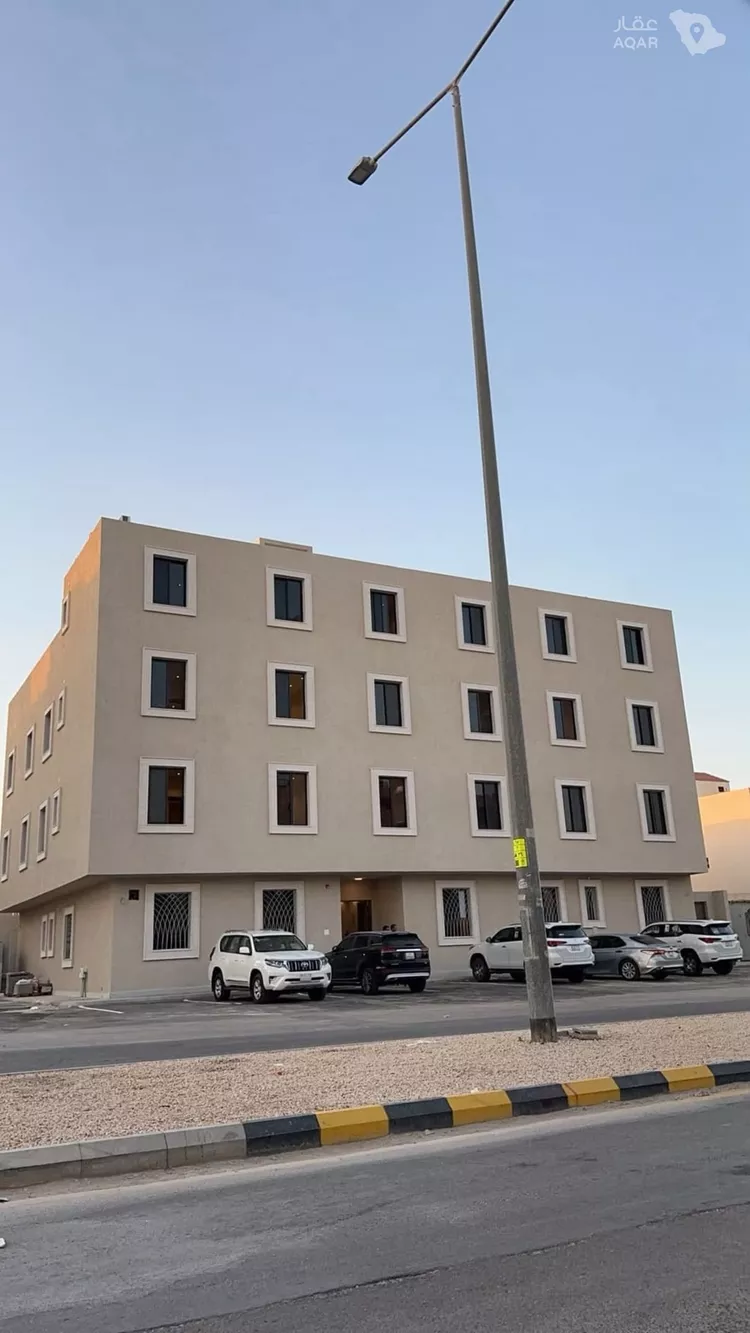 عمارة للبيع في شارع رصيص, حي العزيزية, مدينة الرياض, منطقة الرياض
