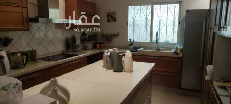 فيلا للبيع في شارع عبدالعزيز القاضي, حي الإزدهار, مدينة الرياض, منطقة الرياض