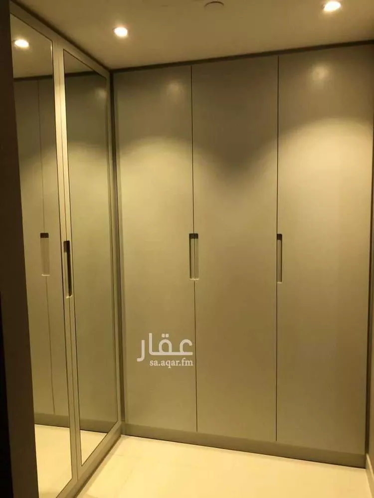 شقة للبيع في شارع الملك فهد الفرعي, حي العليا, مدينة الرياض, منطقة الرياض 16