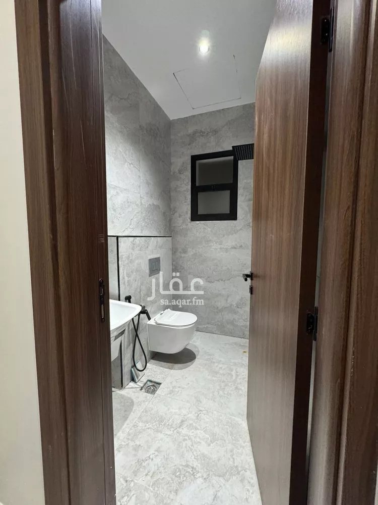 Floor for Sale in Riyadh An Nadhim 6