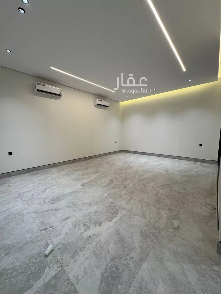 Floor for Sale in Riyadh An Nadhim 7