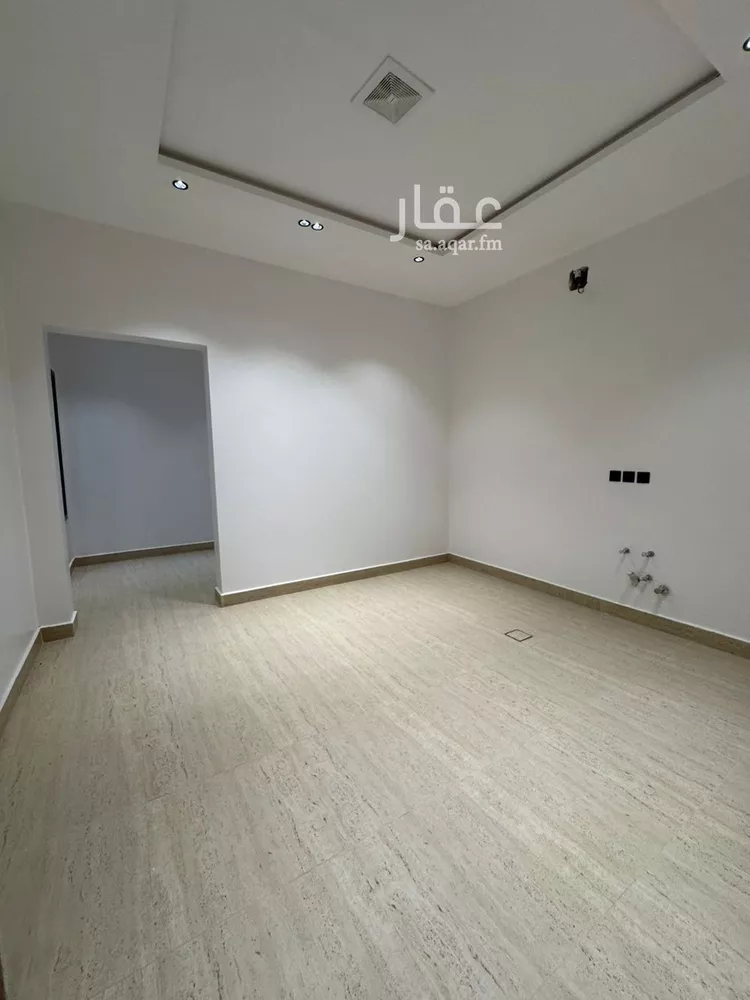 فيلا للبيع في شارع أحمد بن أبي عزرة, حي المرجان, مدينة الرياض, منطقة الرياض صورة 5