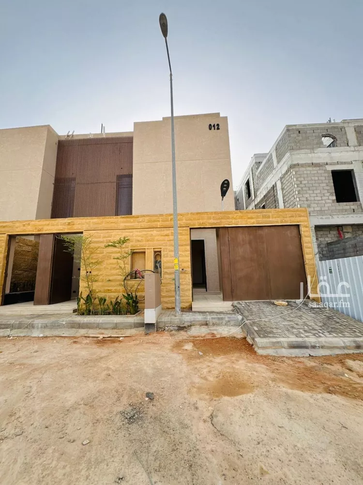 دور للبيع في شارع أبي إسحاق الحمزي, حي المرجان, مدينة الرياض, منطقة الرياض صورة 2