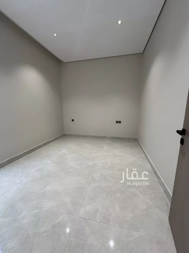 دور للبيع في شارع الشيخ عيسى, حي المعيزيلة, مدينة الرياض, منطقة الرياض 7