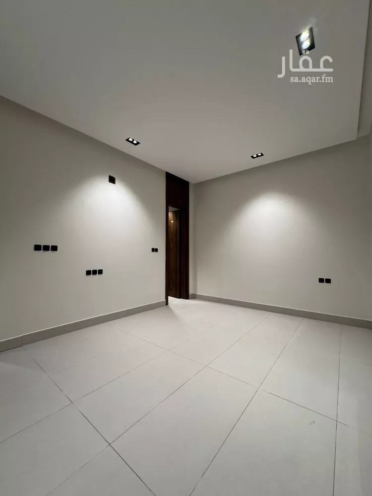 دور للبيع في شارع ابن قزمان, حي الخليج, مدينة الرياض, منطقة الرياض صورة 4