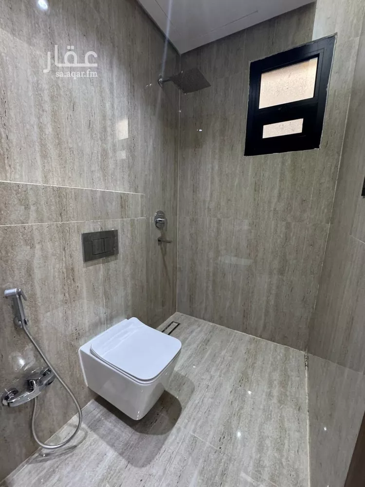 Floor for Sale in Riyadh Ar Rimal 8