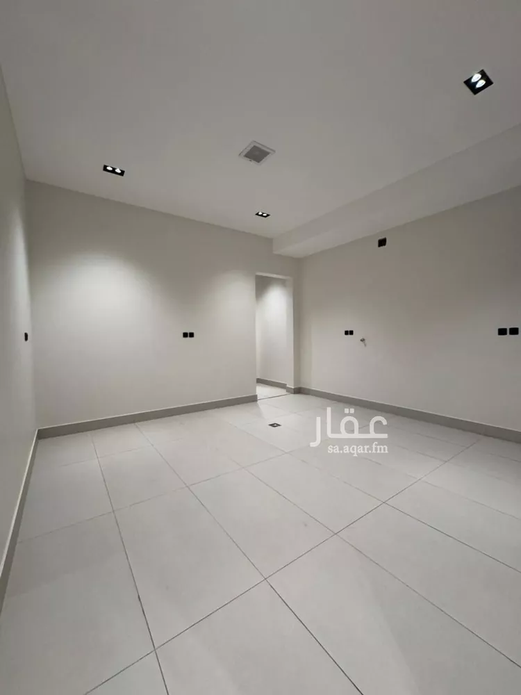 دور للبيع في شارع ابن قزمان, حي الخليج, مدينة الرياض, منطقة الرياض