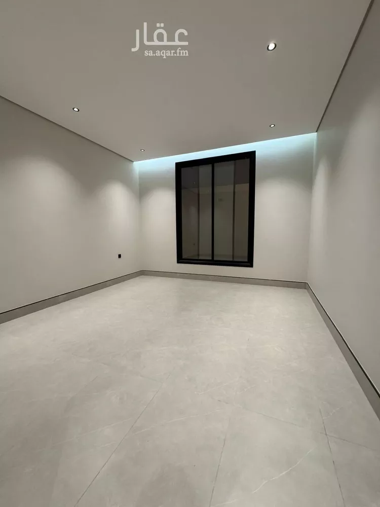 Floor for Sale in Riyadh Al Maizilah 7