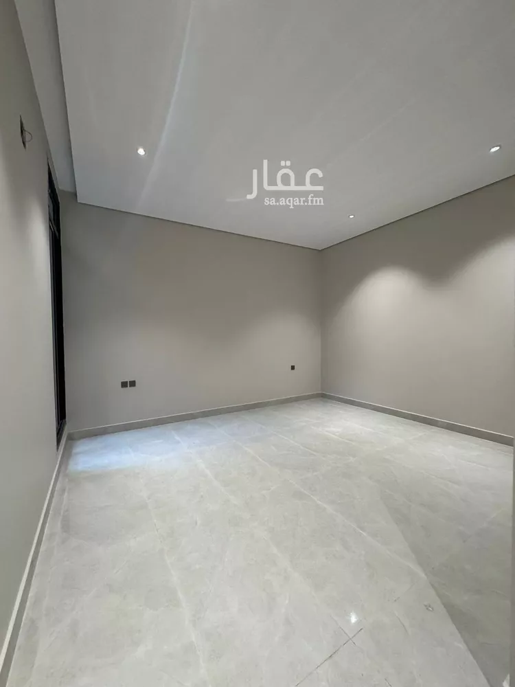 Floor for Sale in Riyadh Al Maizilah 8