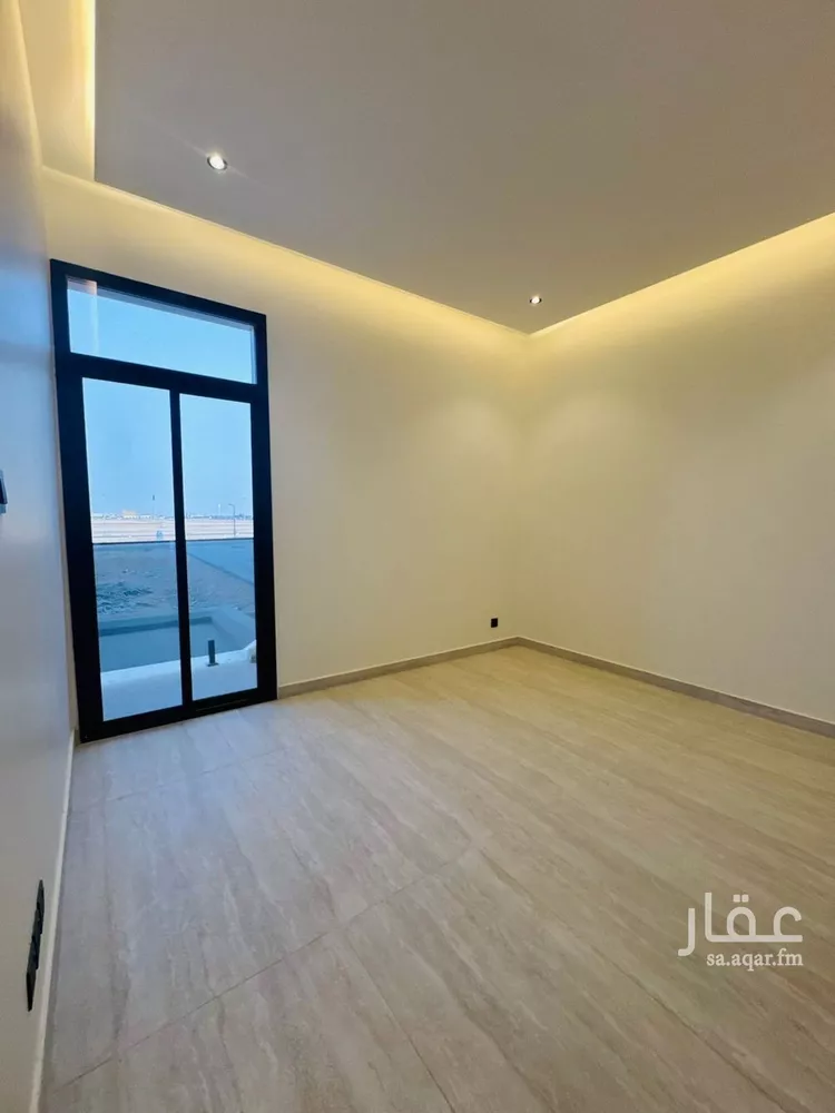 Floor for Sale in Riyadh Ar Rimal 6